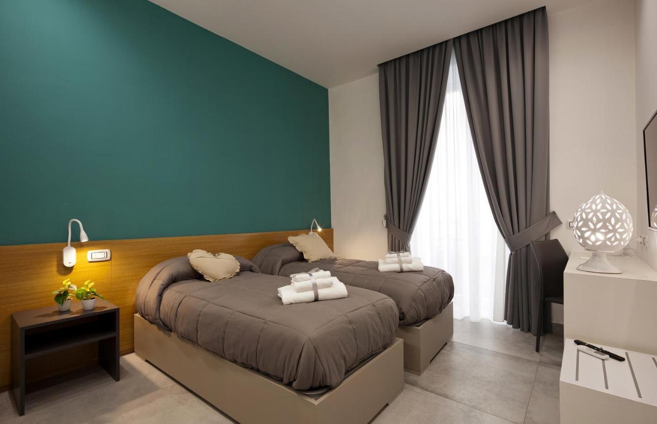 Deluxe Double Room Balcony,831157316:JPEG